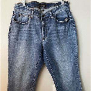 Judy Blue slim fit non distressed shark bite hem jeans size 18w